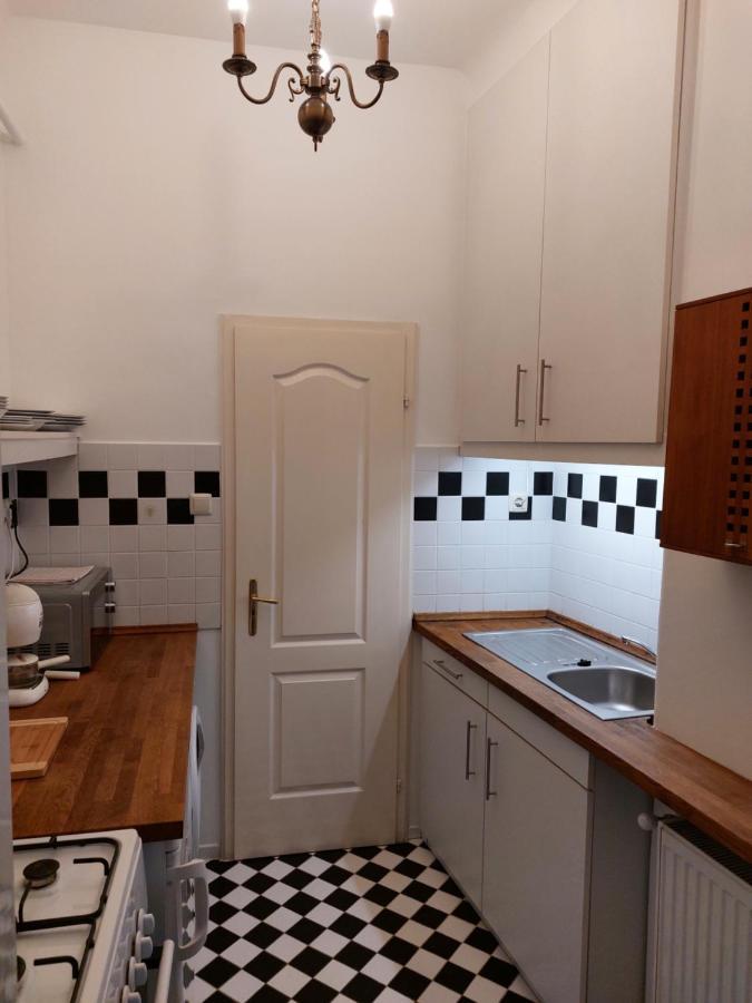 Schieszl Apartments 2 Budapest Bagian luar foto