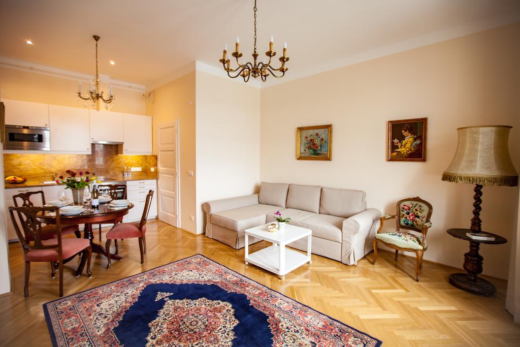 Schieszl Apartments 2 Budapest Bagian luar foto