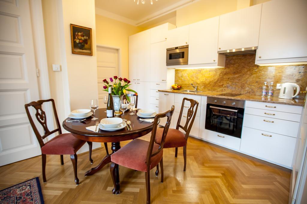 Schieszl Apartments 2 Budapest Bagian luar foto
