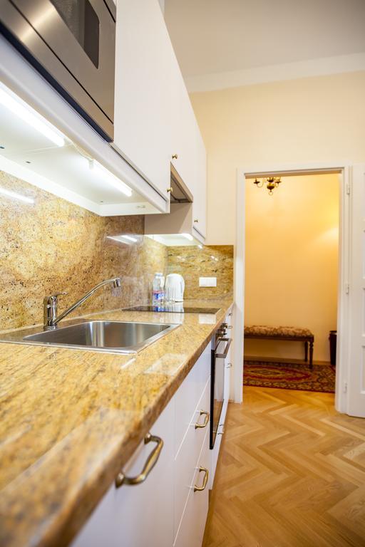 Schieszl Apartments 2 Budapest Bagian luar foto