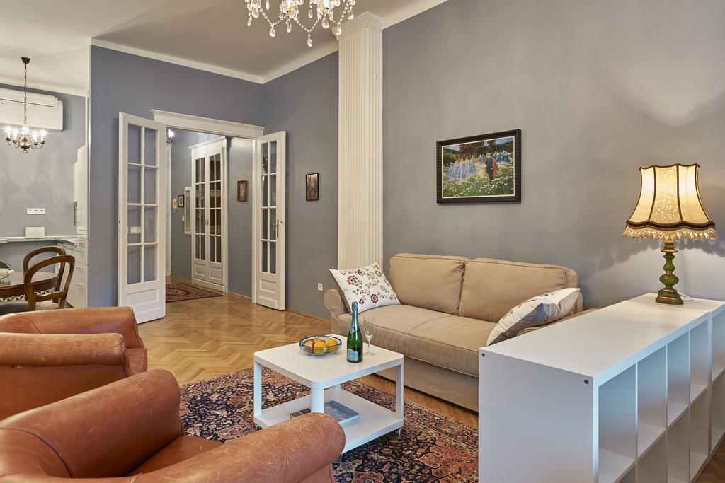 Schieszl Apartments 2 Budapest Bagian luar foto