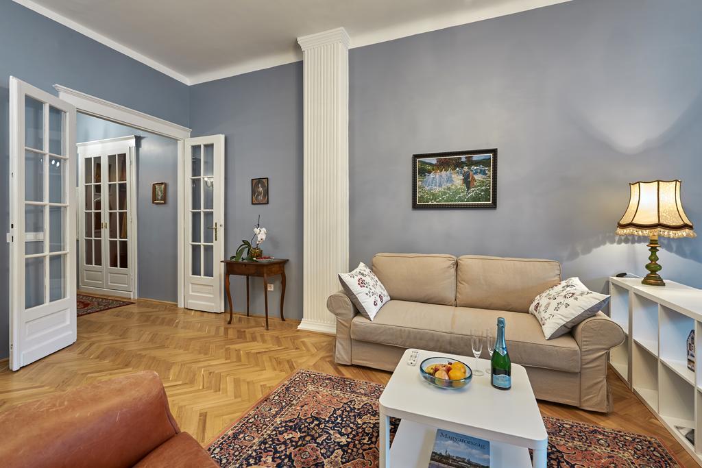 Schieszl Apartments 2 Budapest Bagian luar foto